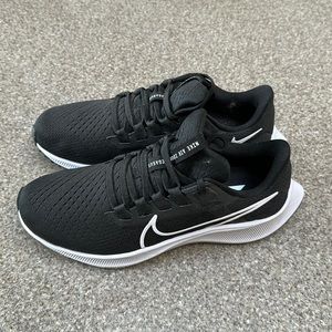 COPY - Women’s Nike Air Zoom Pegasus 38 — size 7.5